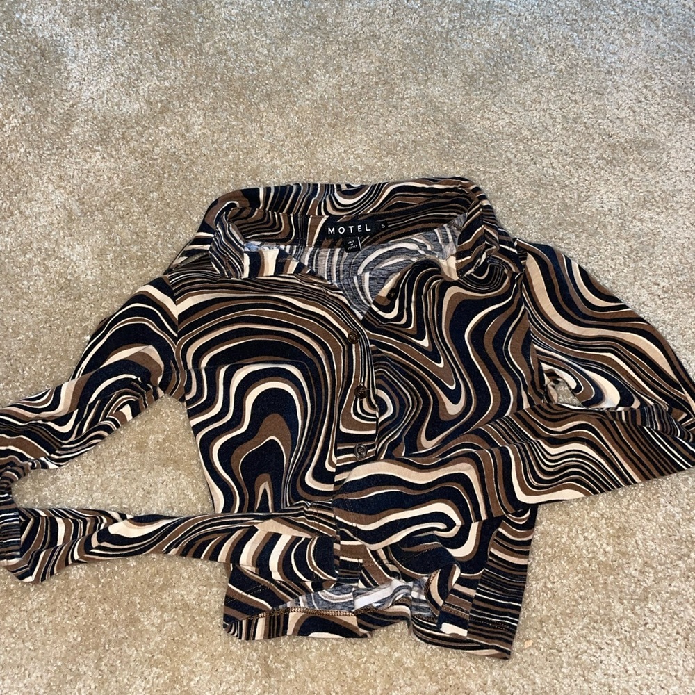 Brown Marble Motel Rocks Long Sleeve